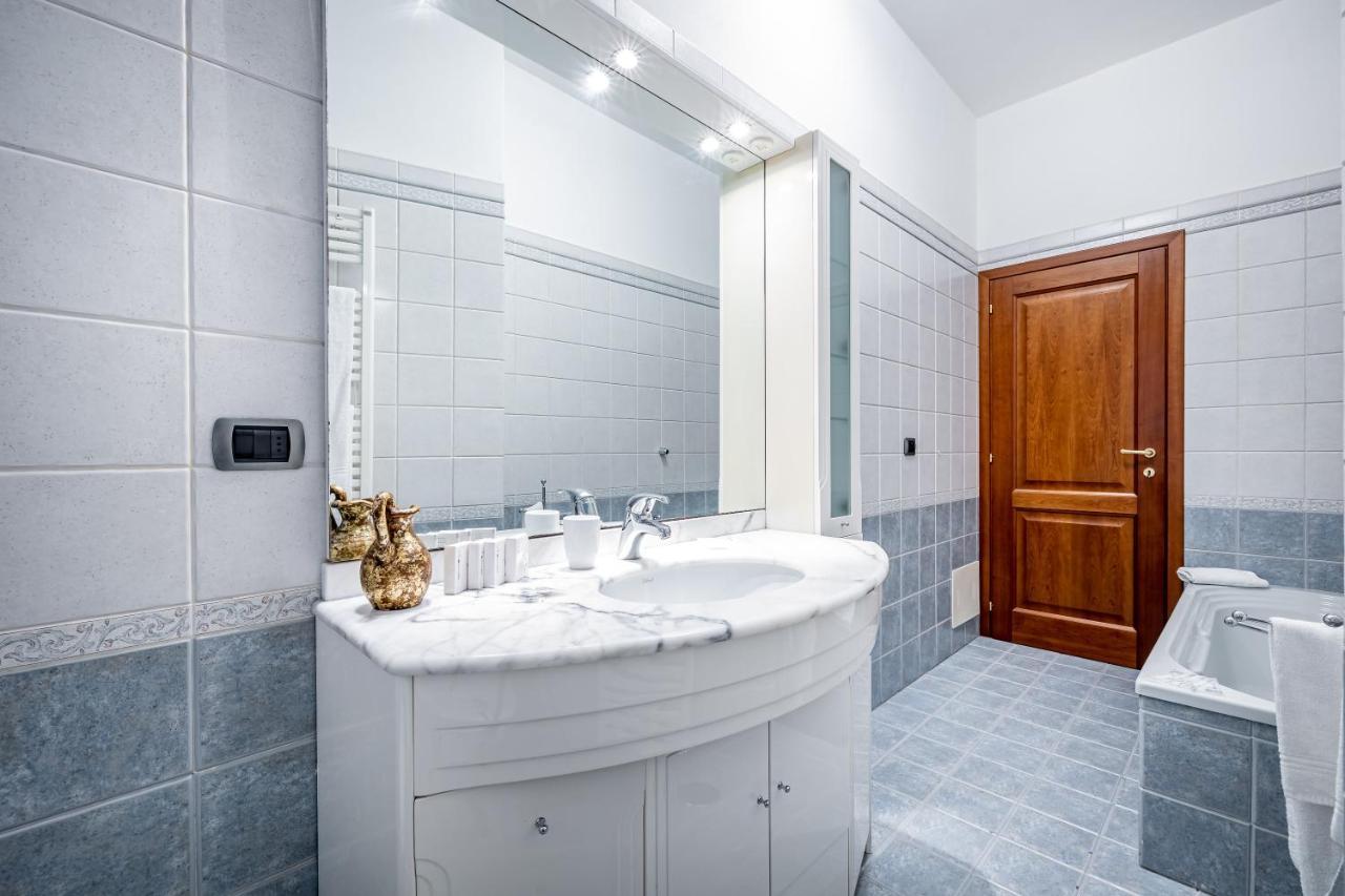 Yid Elegant Apt With Garage フィレンツェ エクステリア 写真